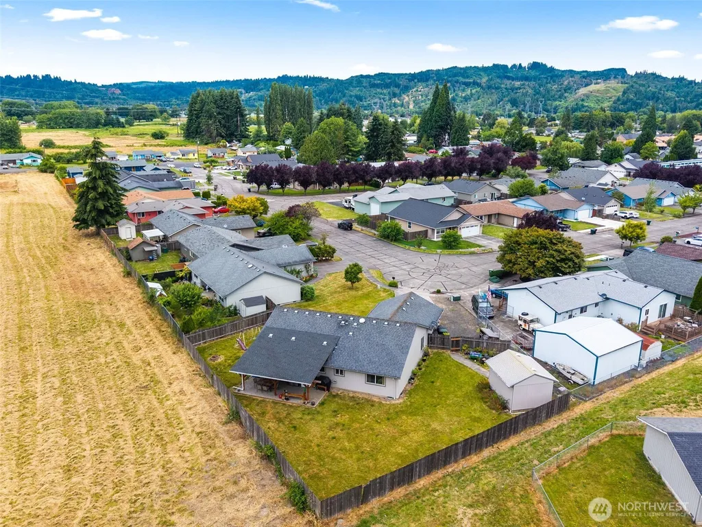 142 Charles Street Longview WA 98632