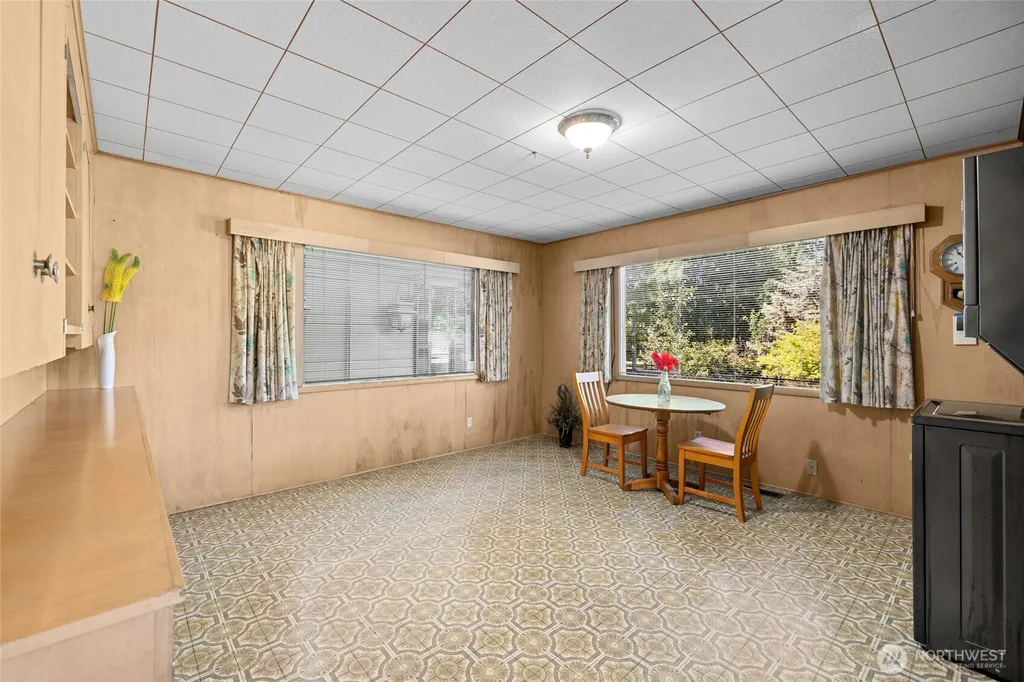 579 SE Ely Street Oak Harbor WA 98277