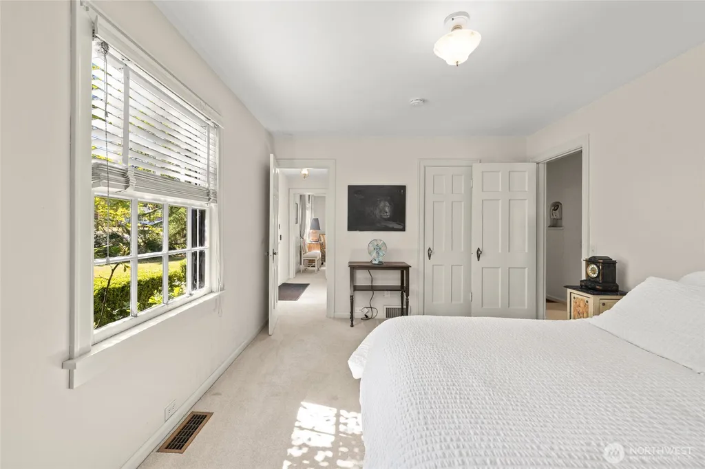 579 SE Ely Street Oak Harbor WA 98277