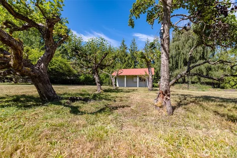 579 SE Ely Street Oak Harbor WA 98277