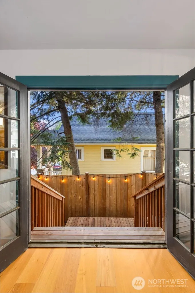 512 NW 44th Street Seattle WA 98107