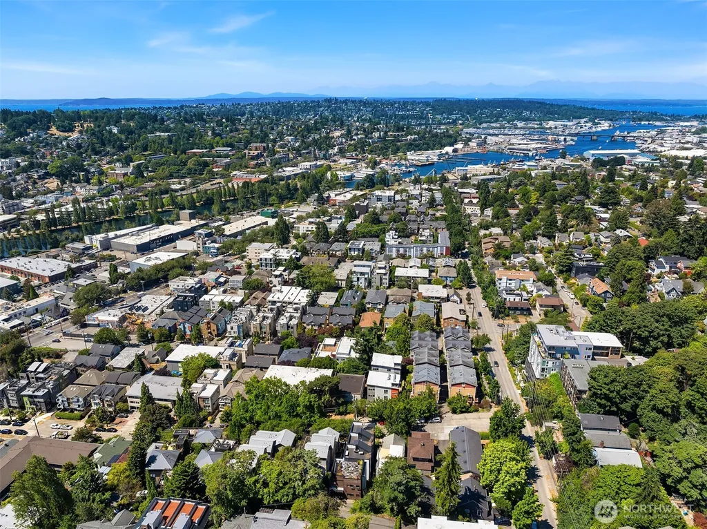 3824 Evanston Avenue N Seattle WA 98103