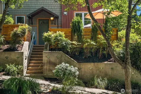 3824 Evanston Avenue N Seattle WA 98103