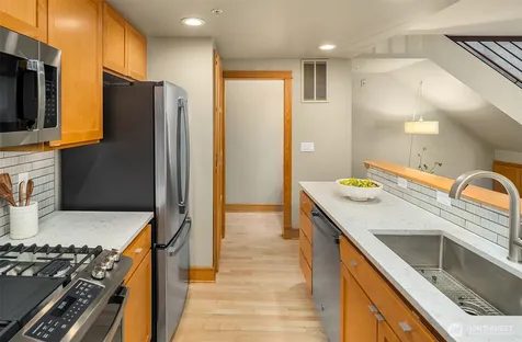 3824 Evanston Avenue N Seattle WA 98103