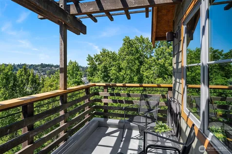 3824 Evanston Avenue N Seattle WA 98103