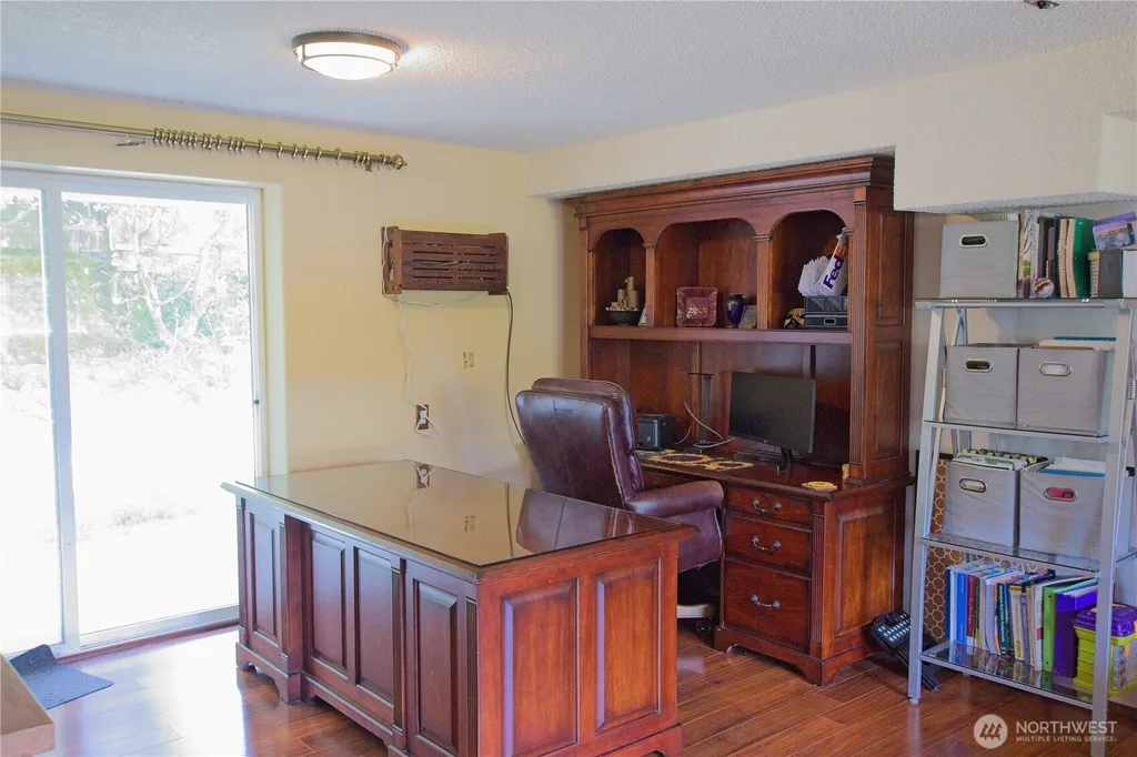 6804 47th Avenue E Tacoma WA 98443