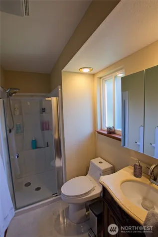 6804 47th Avenue E Tacoma WA 98443