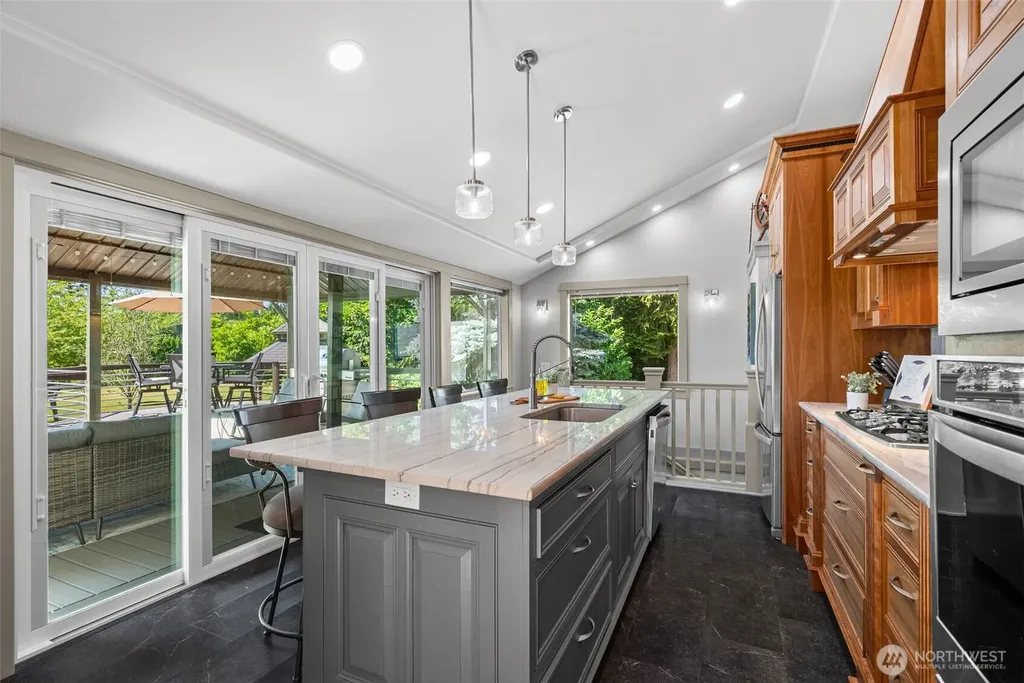 5408 71st Avenue Ct E Puyallup WA 98371