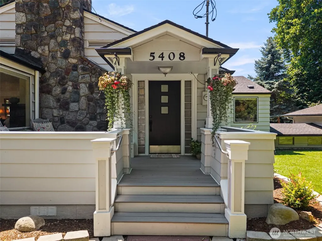 5408 71st Avenue Ct E Puyallup WA 98371