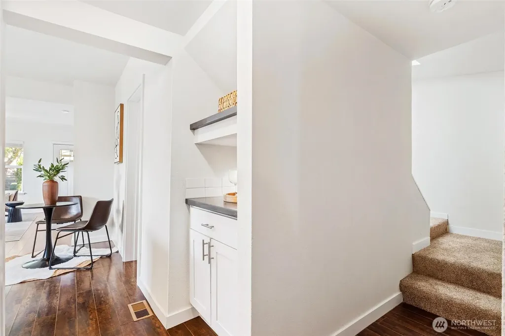 8632 45th Avenue S Seattle WA 98118