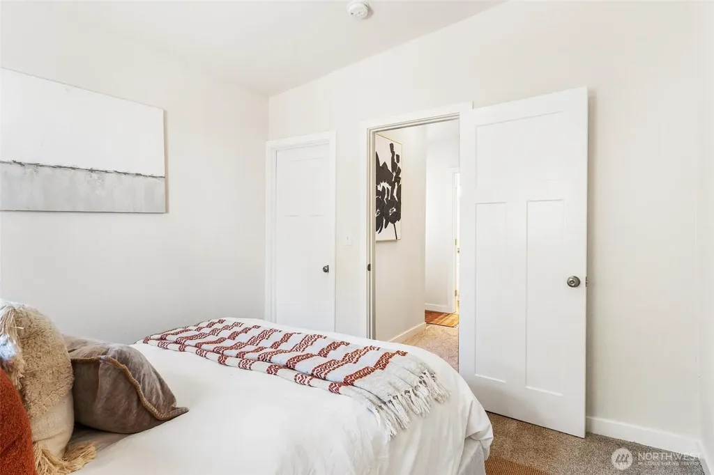 8632 45th Avenue S Seattle WA 98118