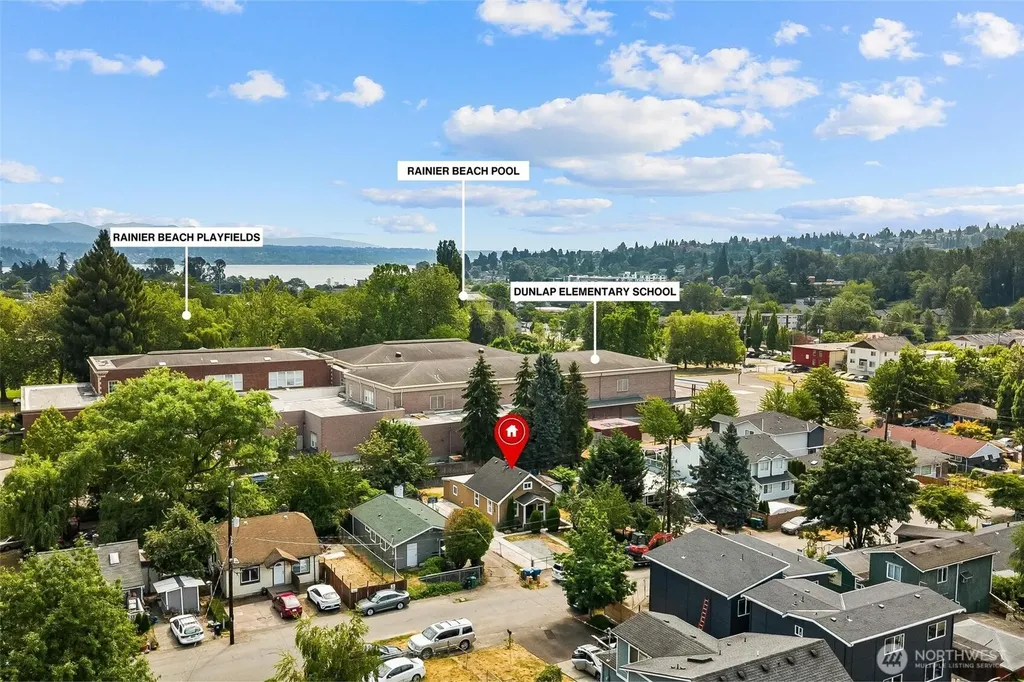 8632 45th Avenue S Seattle WA 98118