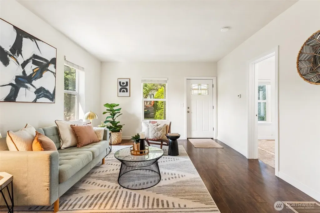 8632 45th Avenue S Seattle WA 98118