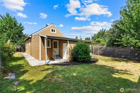 8632 45th Avenue S Seattle WA 98118