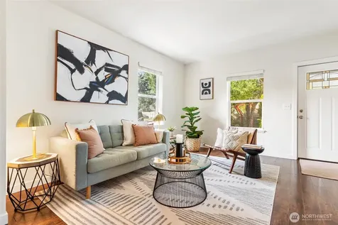 8632 45th Avenue S Seattle WA 98118