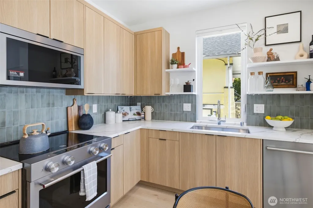 4117 SW Juneau Street Seattle WA 98136