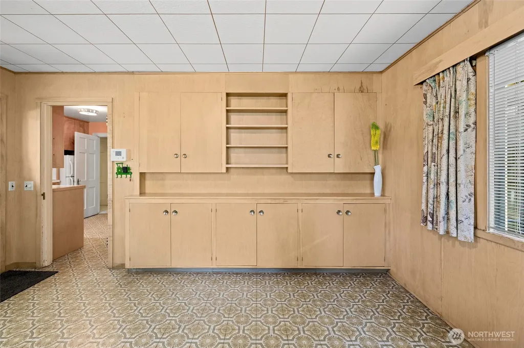 579 SE Ely Street Oak Harbor WA 98277