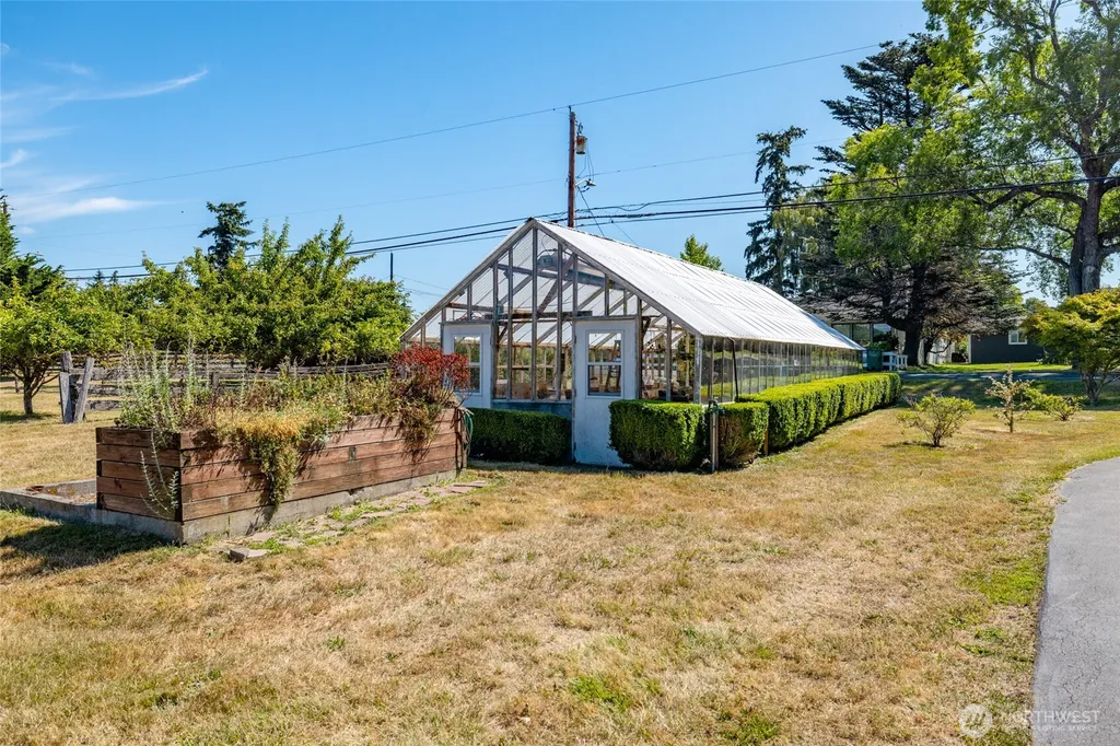 579 SE Ely Street Oak Harbor WA 98277