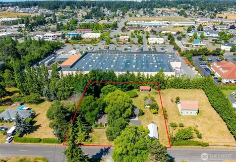579 SE Ely Street Oak Harbor WA 98277