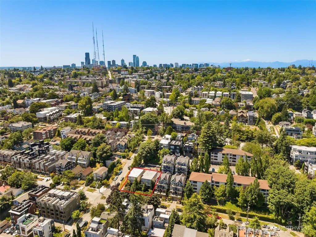 205 26th Avenue E Seattle WA 98112