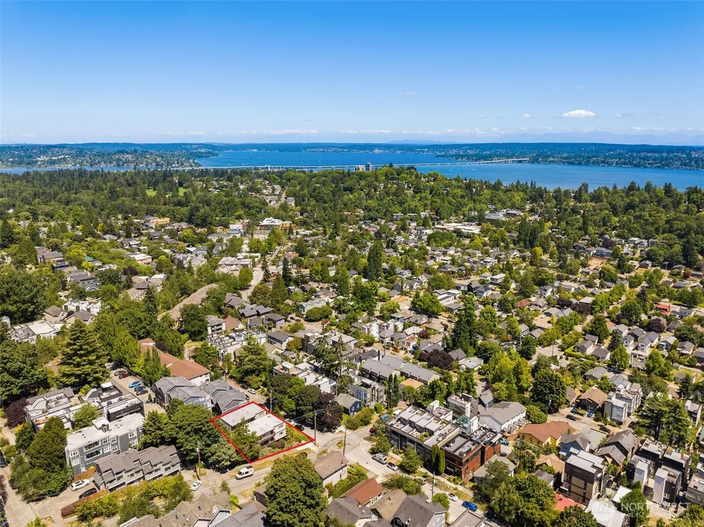 205 26th Avenue E Seattle WA 98112