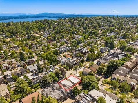 205 26th Avenue E Seattle WA 98112