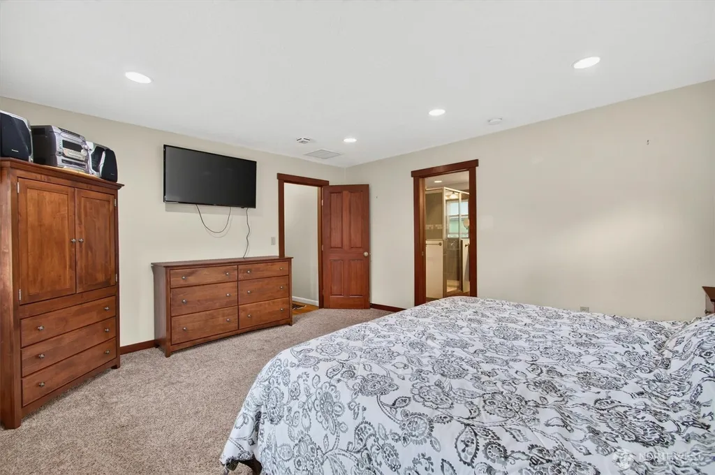 2950 Madrona Drive Longview WA 98632