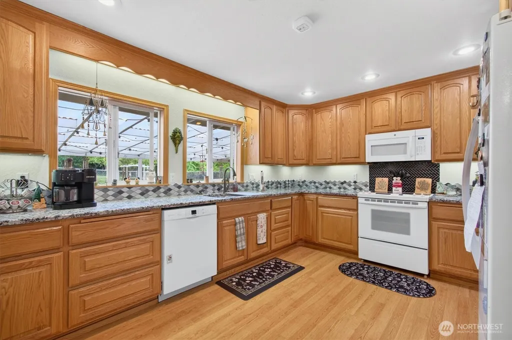 2950 Madrona Drive Longview WA 98632
