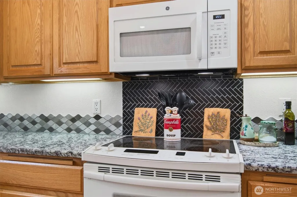 2950 Madrona Drive Longview WA 98632