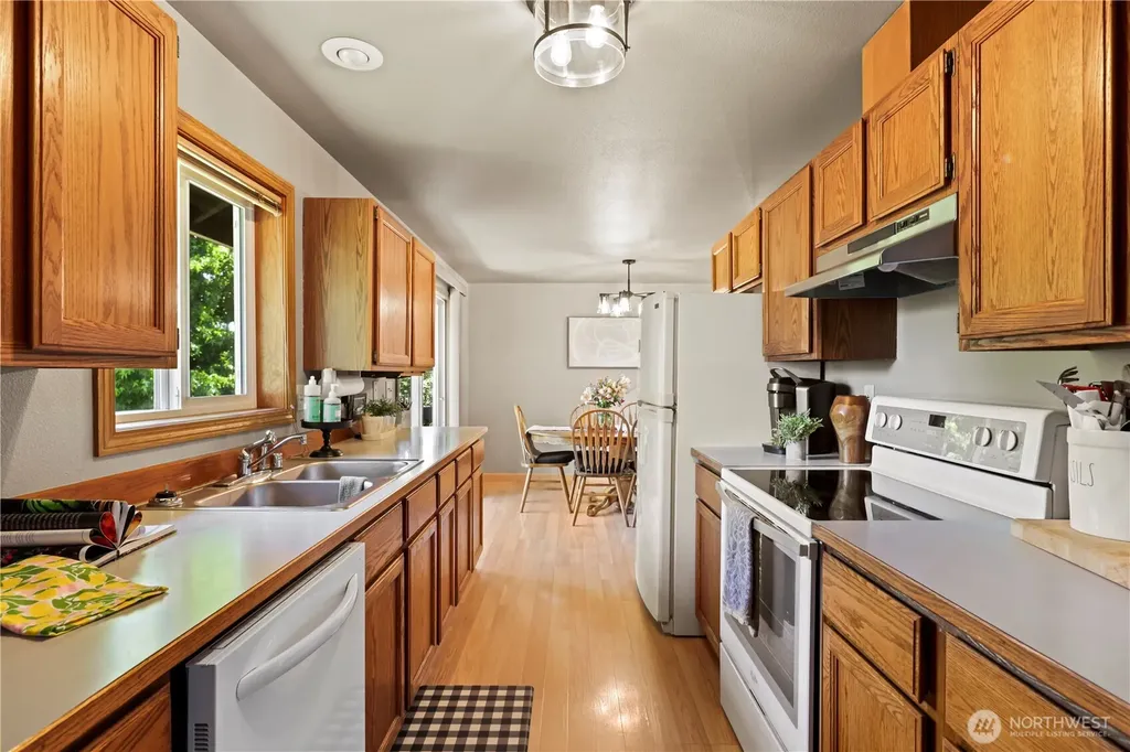 10103 27th Drive SE Everett WA 98208