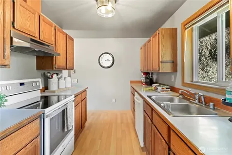 10103 27th Drive SE Everett WA 98208