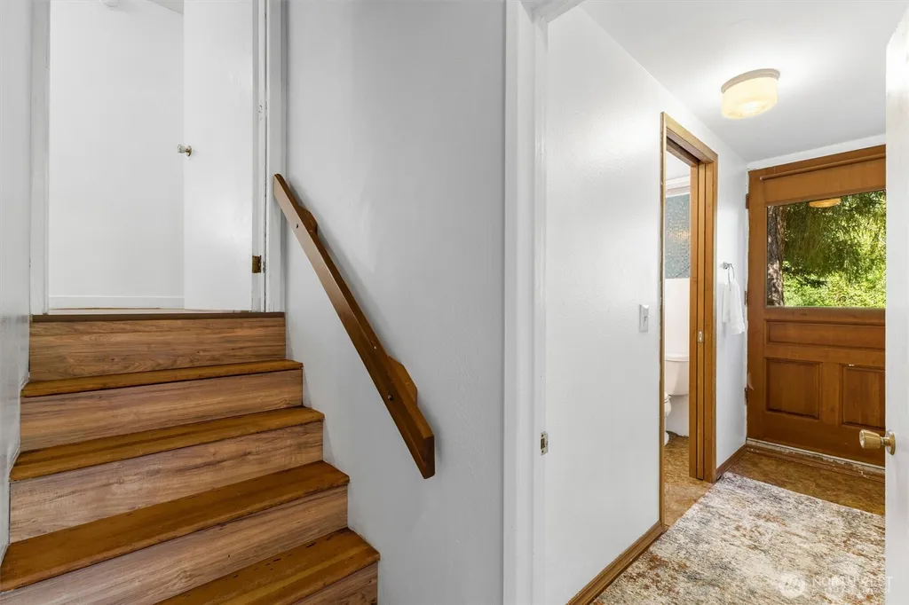 5810 Mission Road Bellingham WA 98226