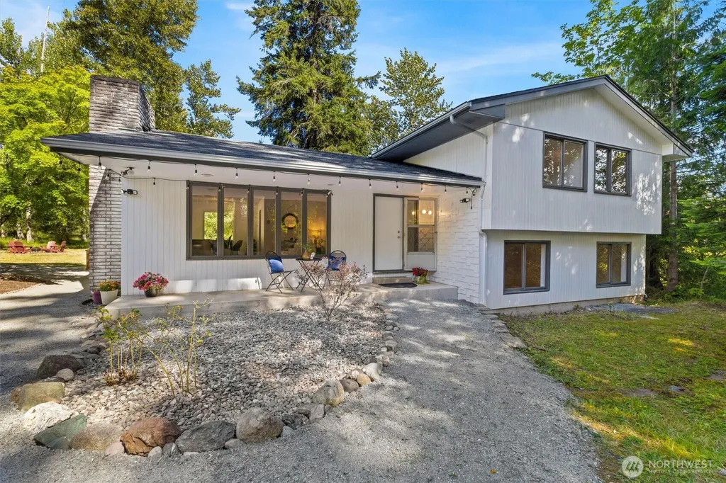 5810 Mission Road Bellingham WA 98226