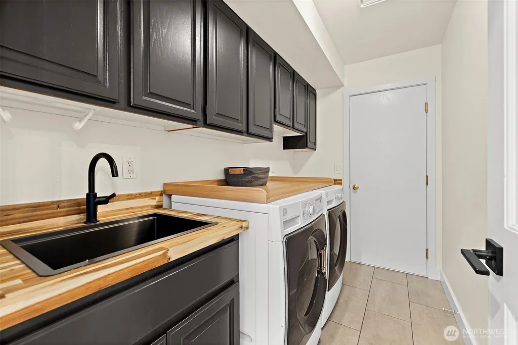 1051 Laforest Drive SE North Bend WA 98045