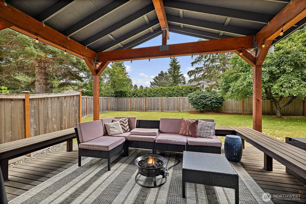 1051 Laforest Drive SE North Bend WA 98045