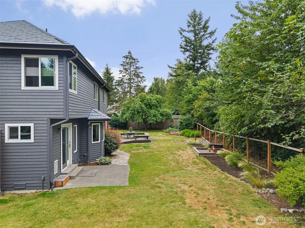 1051 Laforest Drive SE North Bend WA 98045