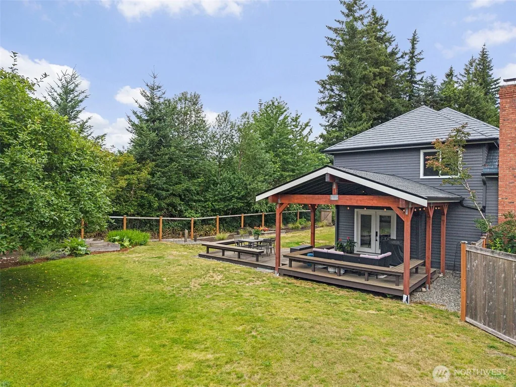 1051 Laforest Drive SE North Bend WA 98045