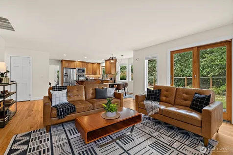 1051 Laforest Drive SE North Bend WA 98045