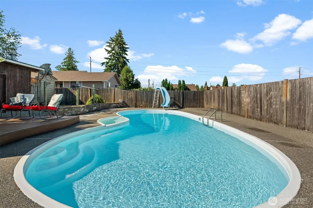 4817 N 22nd Street Tacoma WA 98406