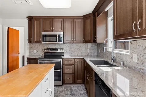 4817 N 22nd Street Tacoma WA 98406
