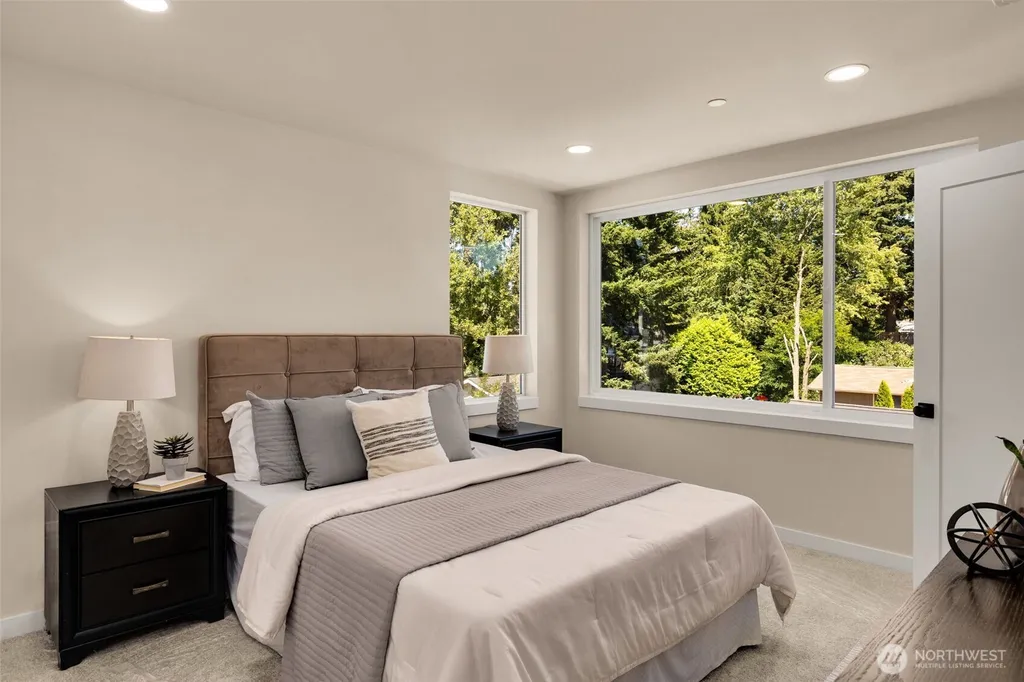 18002 10th Avenue NE Shoreline WA 98155