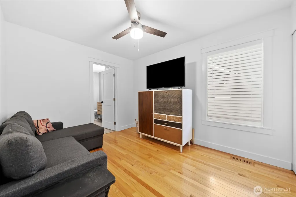 34743 SE Ridge Street Snoqualmie WA 98065