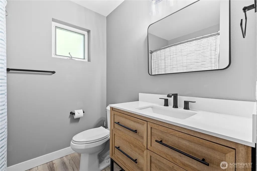 34743 SE Ridge Street Snoqualmie WA 98065