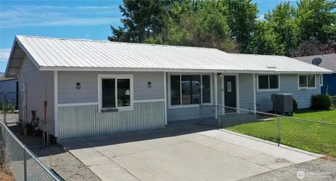 733 Ridge Place Omak WA 98841