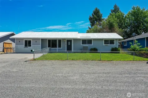 733 Ridge Place Omak WA 98841
