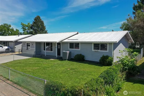 733 Ridge Place Omak WA 98841