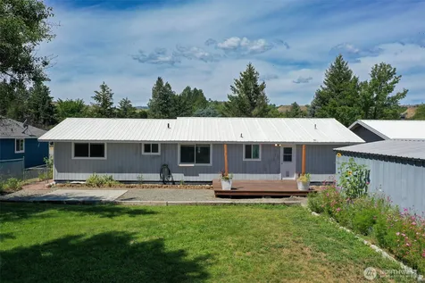 733 Ridge Place Omak WA 98841