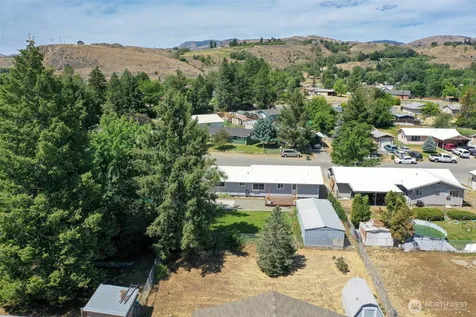 733 Ridge Place Omak WA 98841