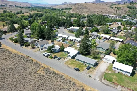 733 Ridge Place Omak WA 98841
