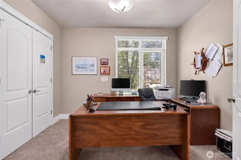 2551 Thorndyke Avenue W Seattle WA 98199